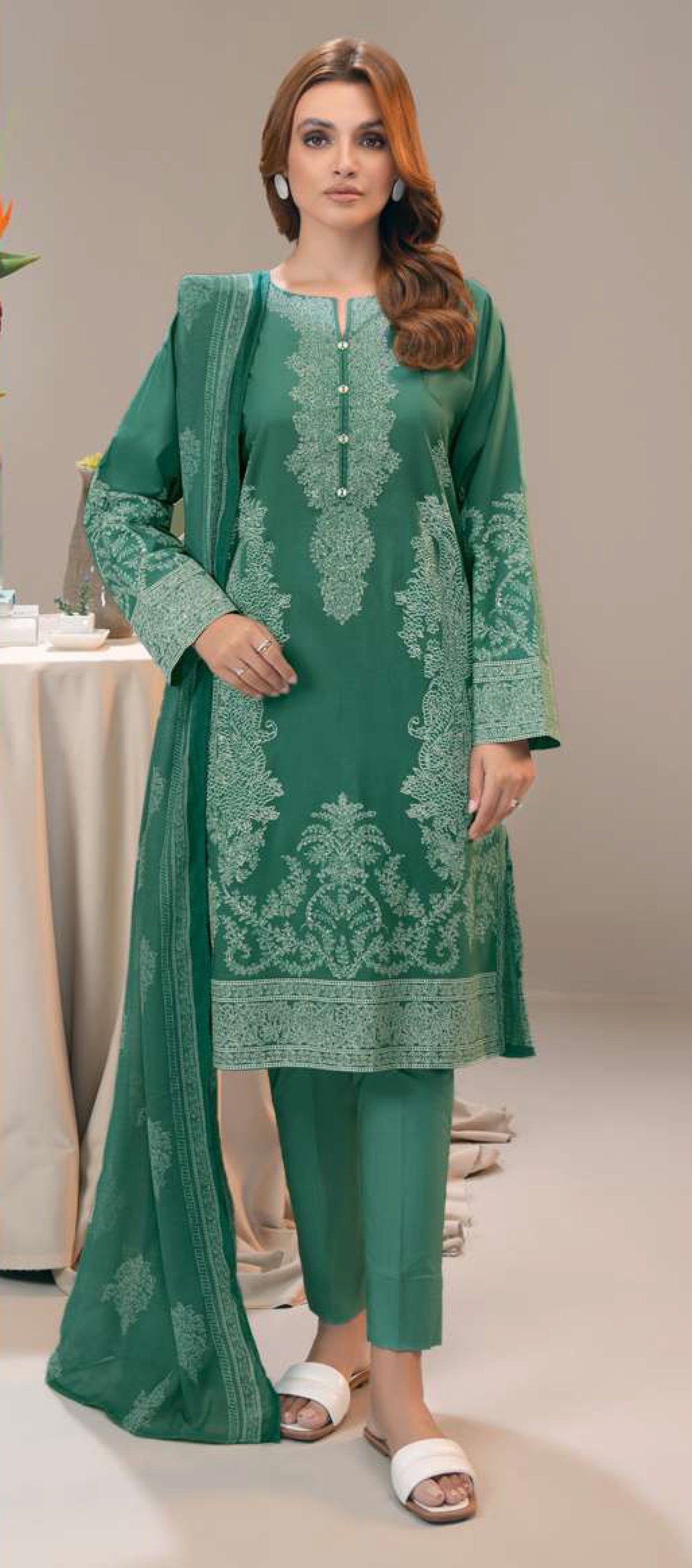 Sea Green Cambric Printed 3-Piece Suit with Voil Dupatta